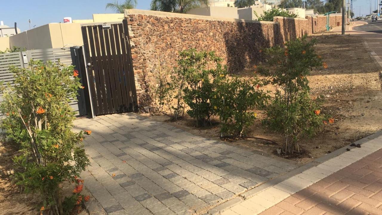 Rom Hatayelet Arad Buitenkant foto